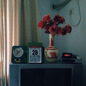 亚洲成H人AV无码动漫无遮挡
